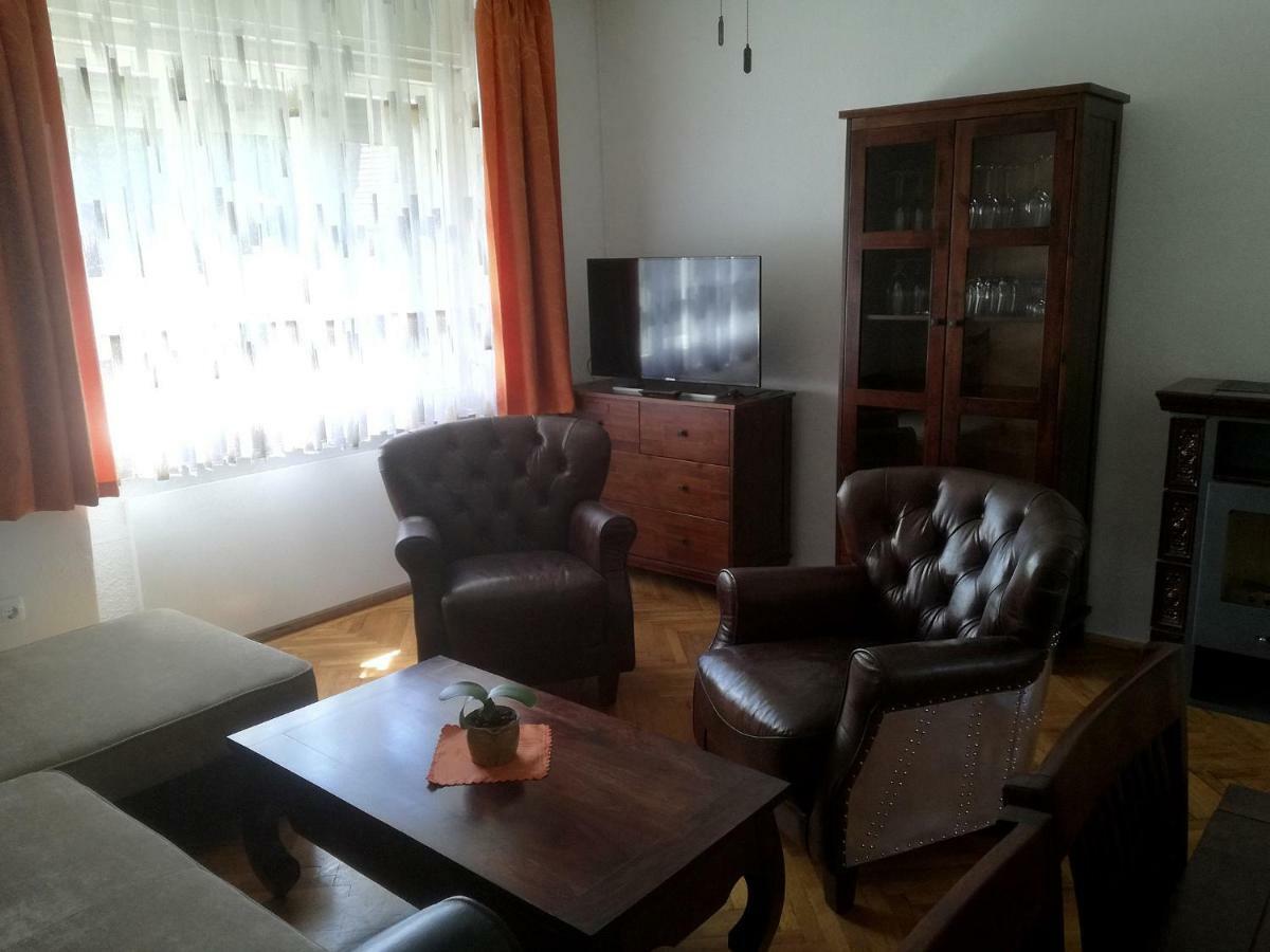 Bochmann Cottage Zalaszanto Екстериор снимка