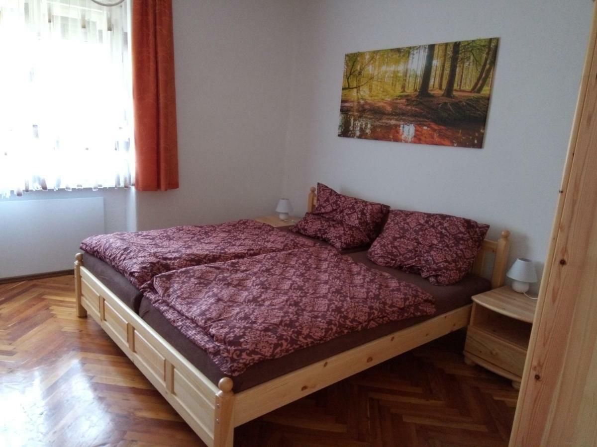 Bochmann Cottage Zalaszanto Екстериор снимка